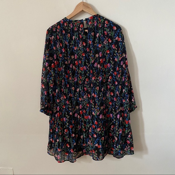 NWT | Zara Annie Dress Pleated Floral Print Medium - Picture 9 of 9